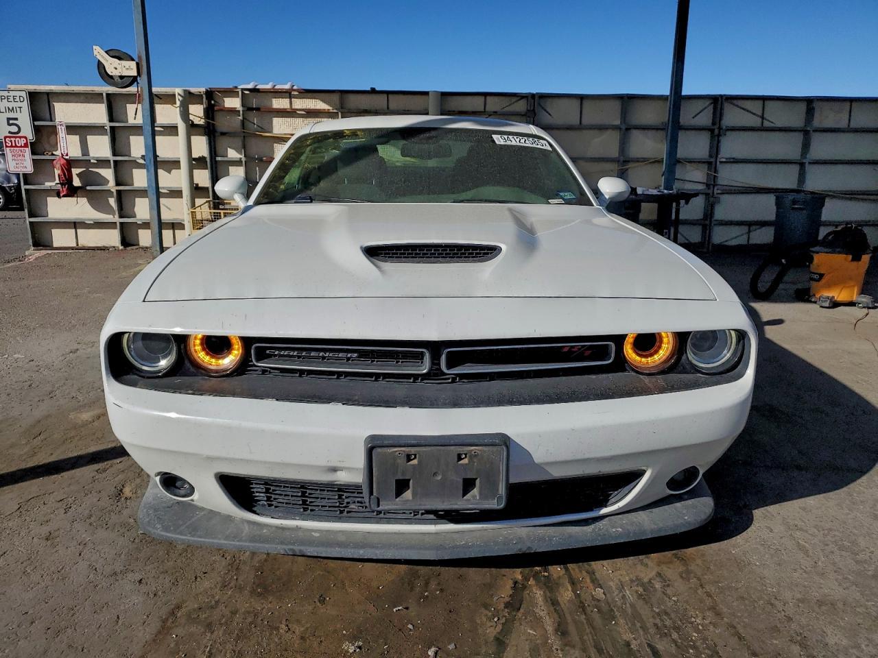 2022 Dodge Challenger R/T - Фото 5