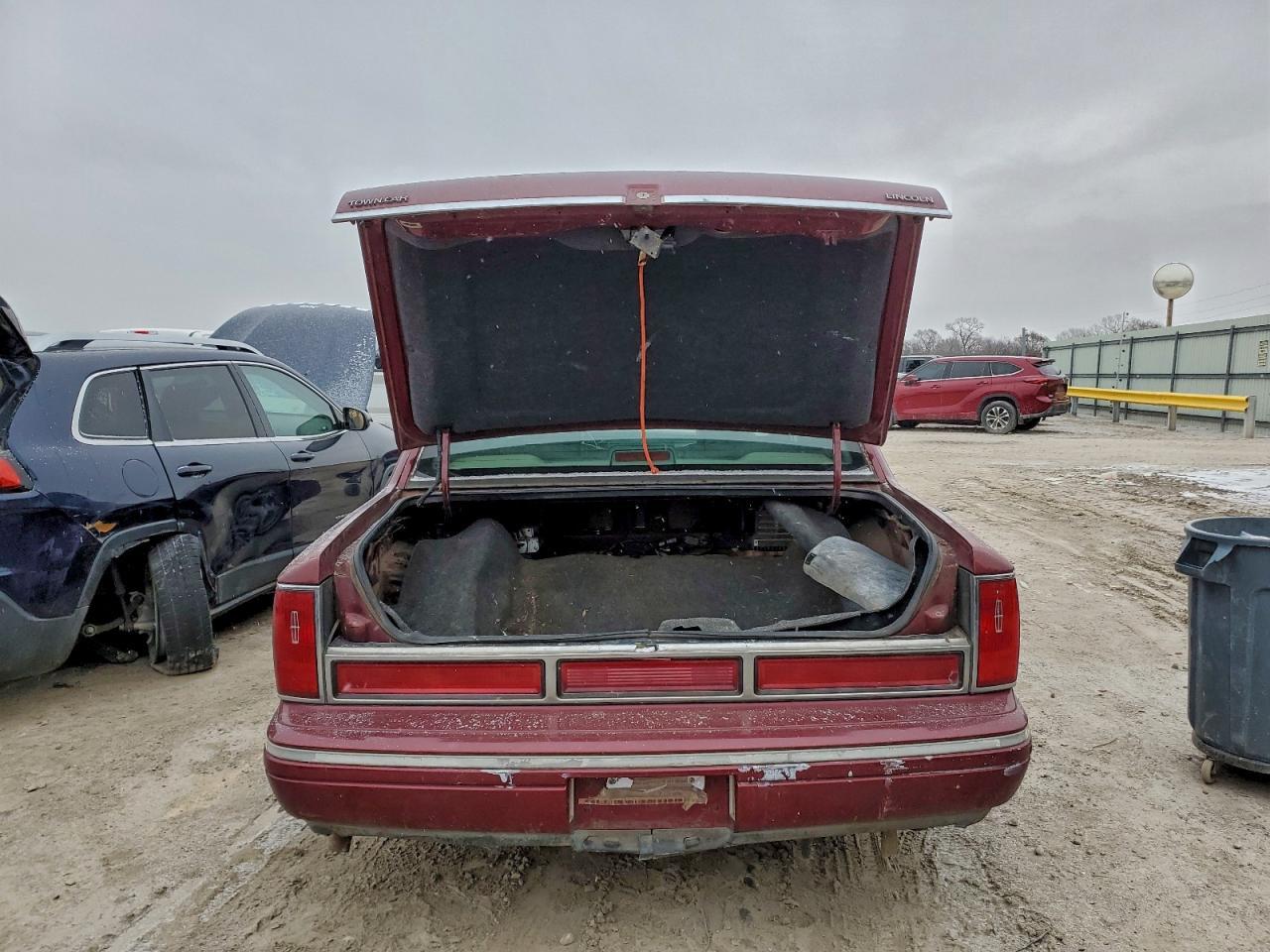 1996 Lincoln Townhouse Town Car Signature - Фото 6