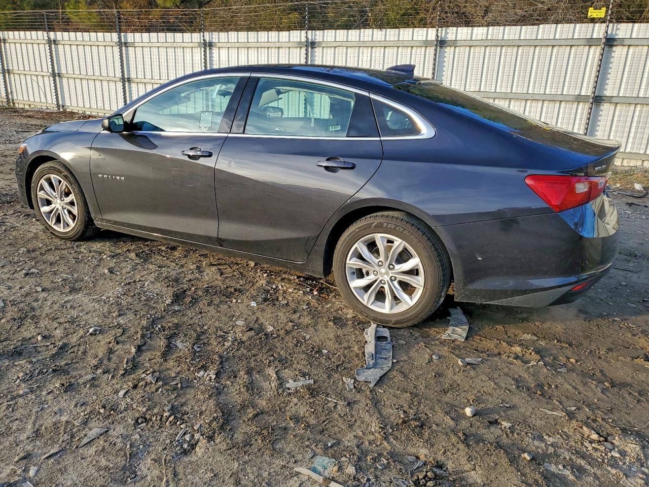 2023 Chevrolet Malibu Lt - Фото 2