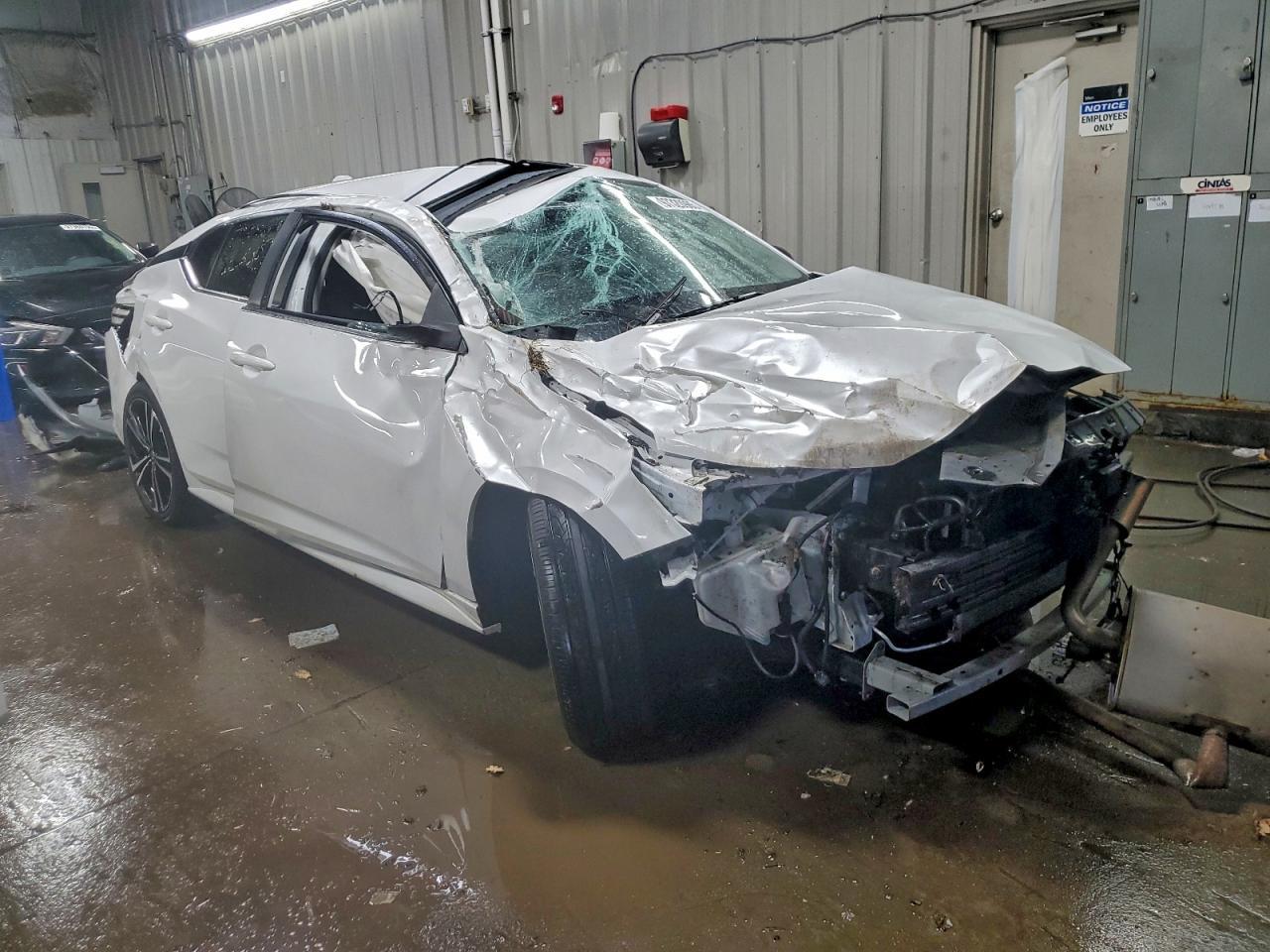 2021 Nissan Sentra Sr - Image 4