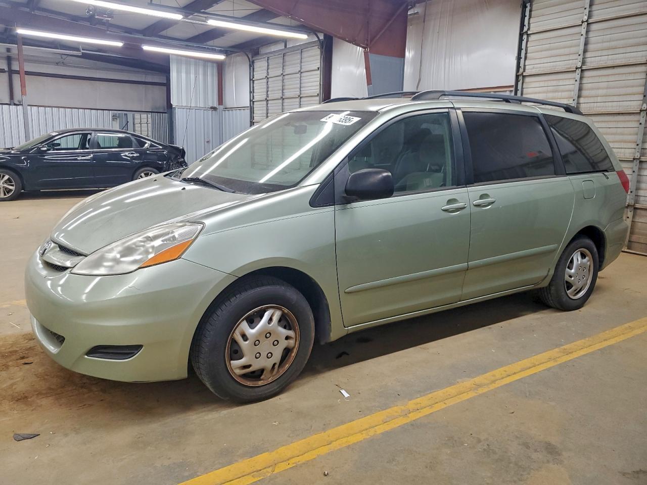 2010 Toyota Sienna Ce