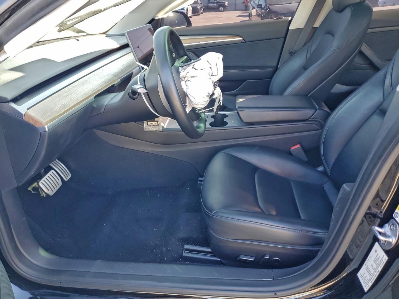 2023 Tesla Model 3 - Фото 7
