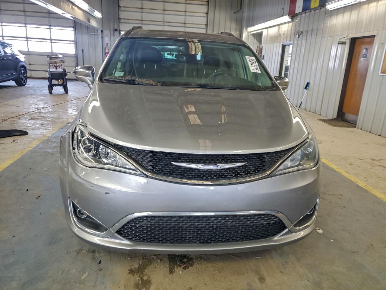 2018 Chrysler Pacifica Limited - Фото 5