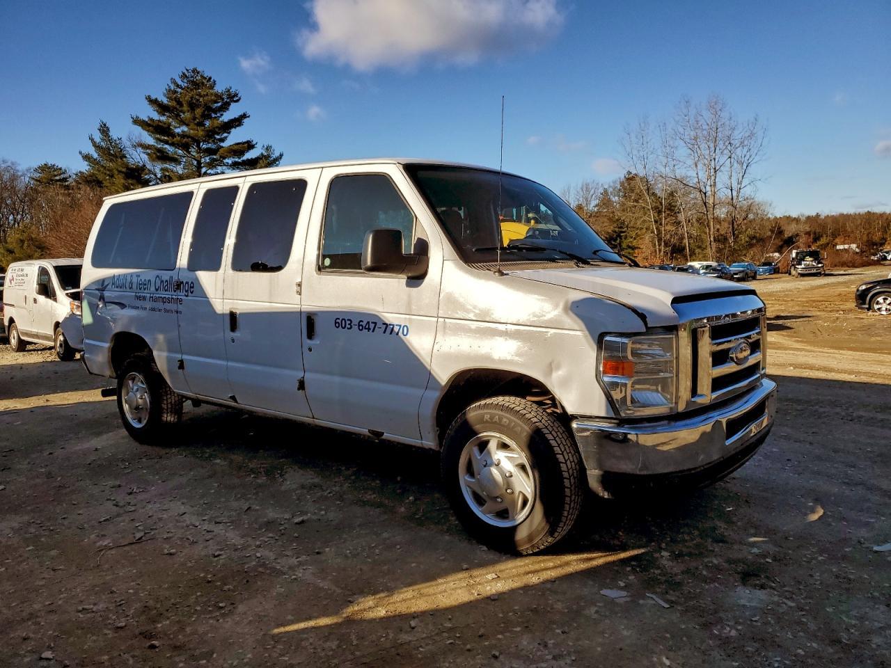 2014 Ford Econoline E350 Super Duty Wagon - Фото 4