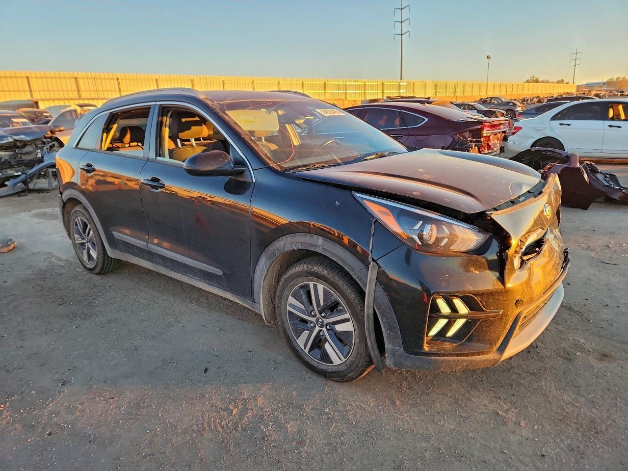 2020 Kia Niro Lxs - Фото 4