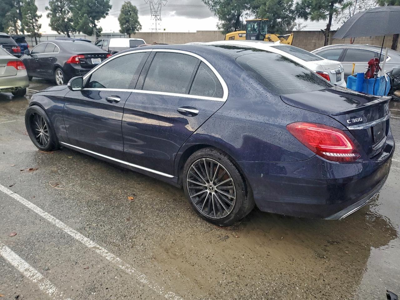 2019 Mercedes-Benz C 300 - Фото 2