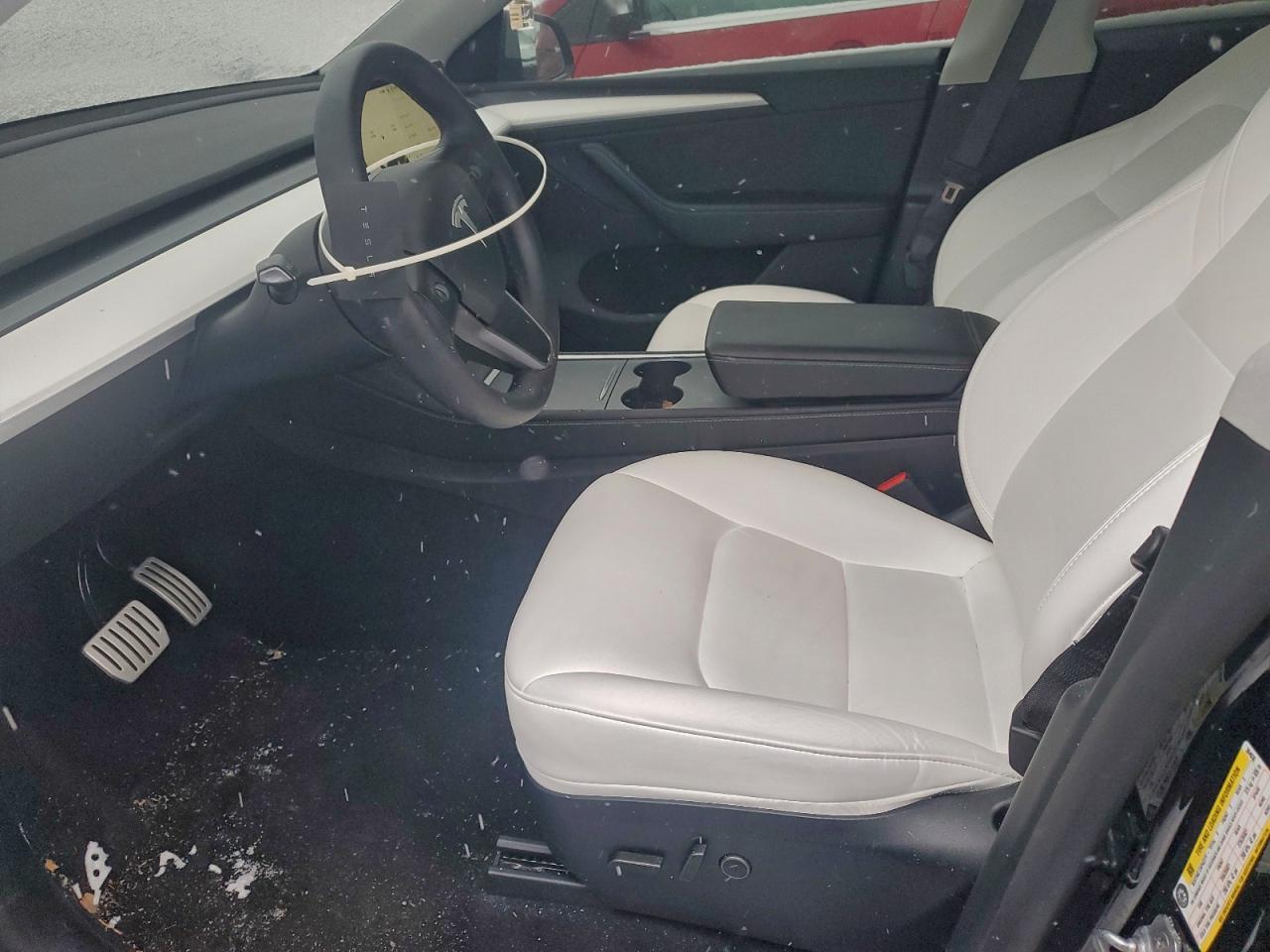 2024 Tesla Model Y - Фото 7
