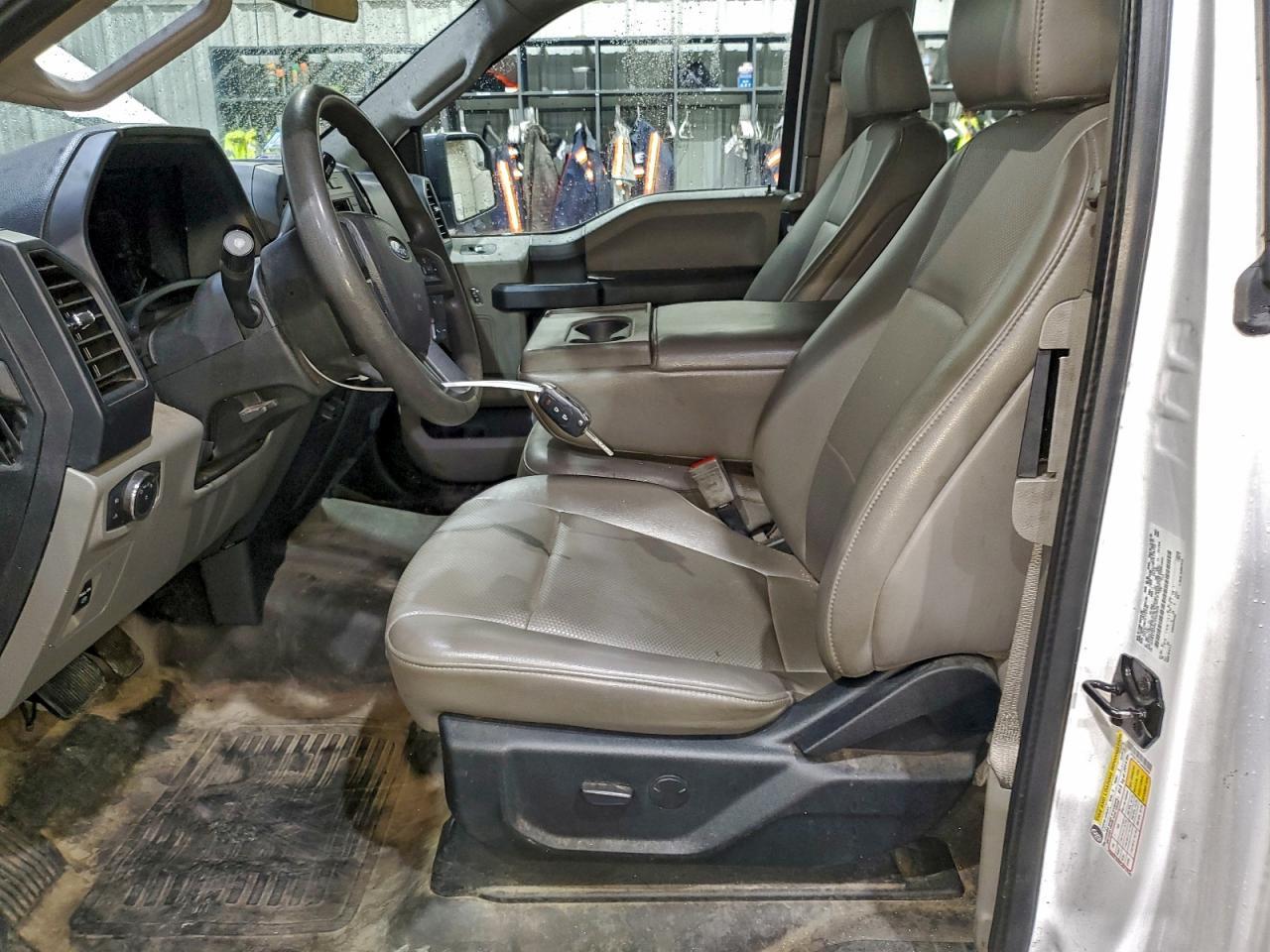 2020 Ford F-150 Super Cab * Clean Title * Fleet * - Фото 7