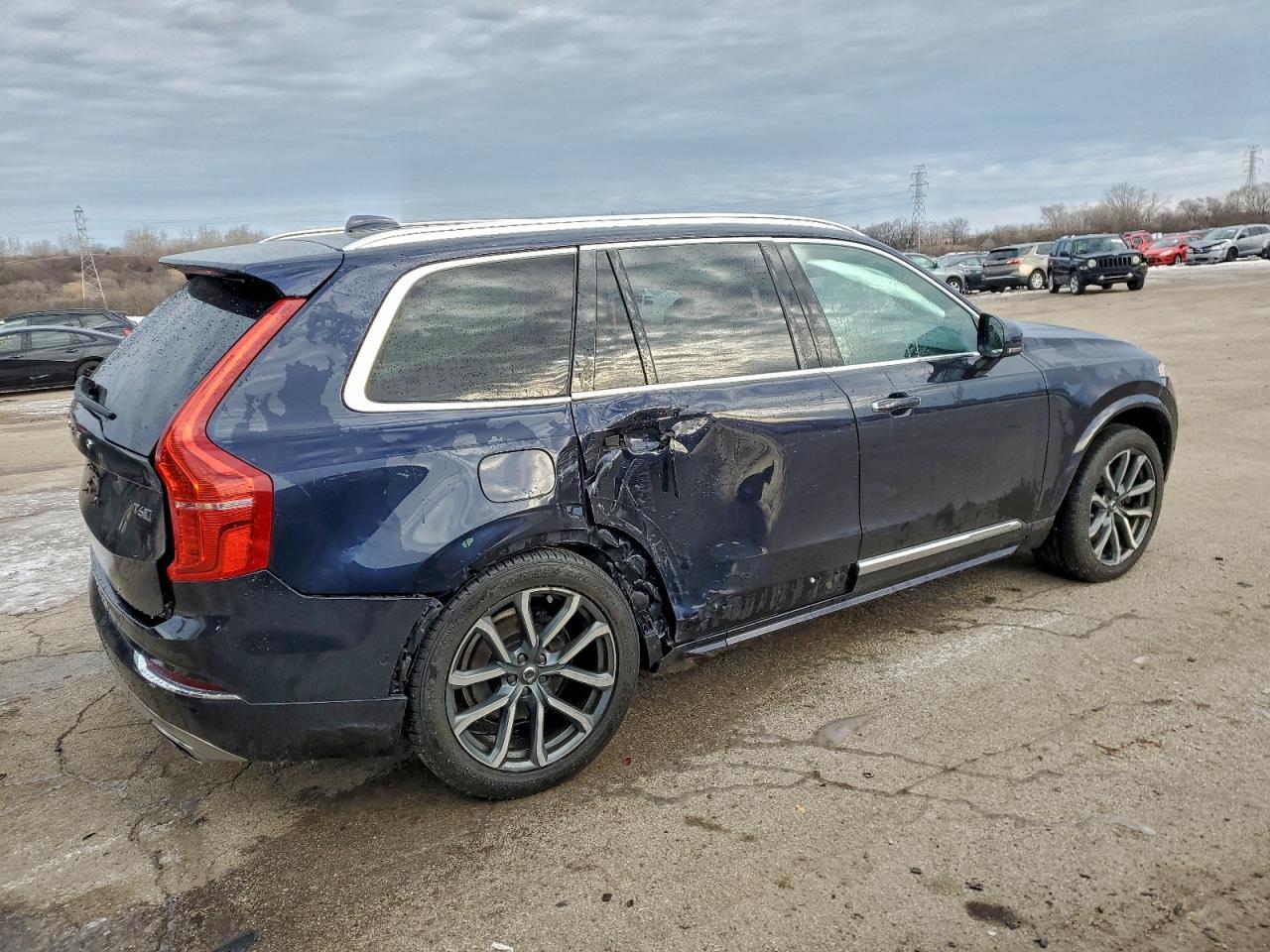 2017 Volvo Xc90 T6 - Фото 3