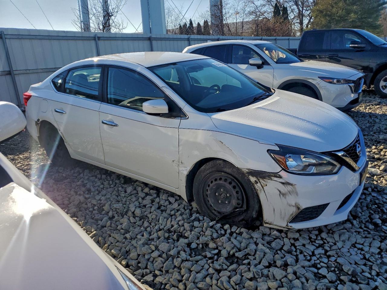 2018 Nissan Sentra S - Фото 4