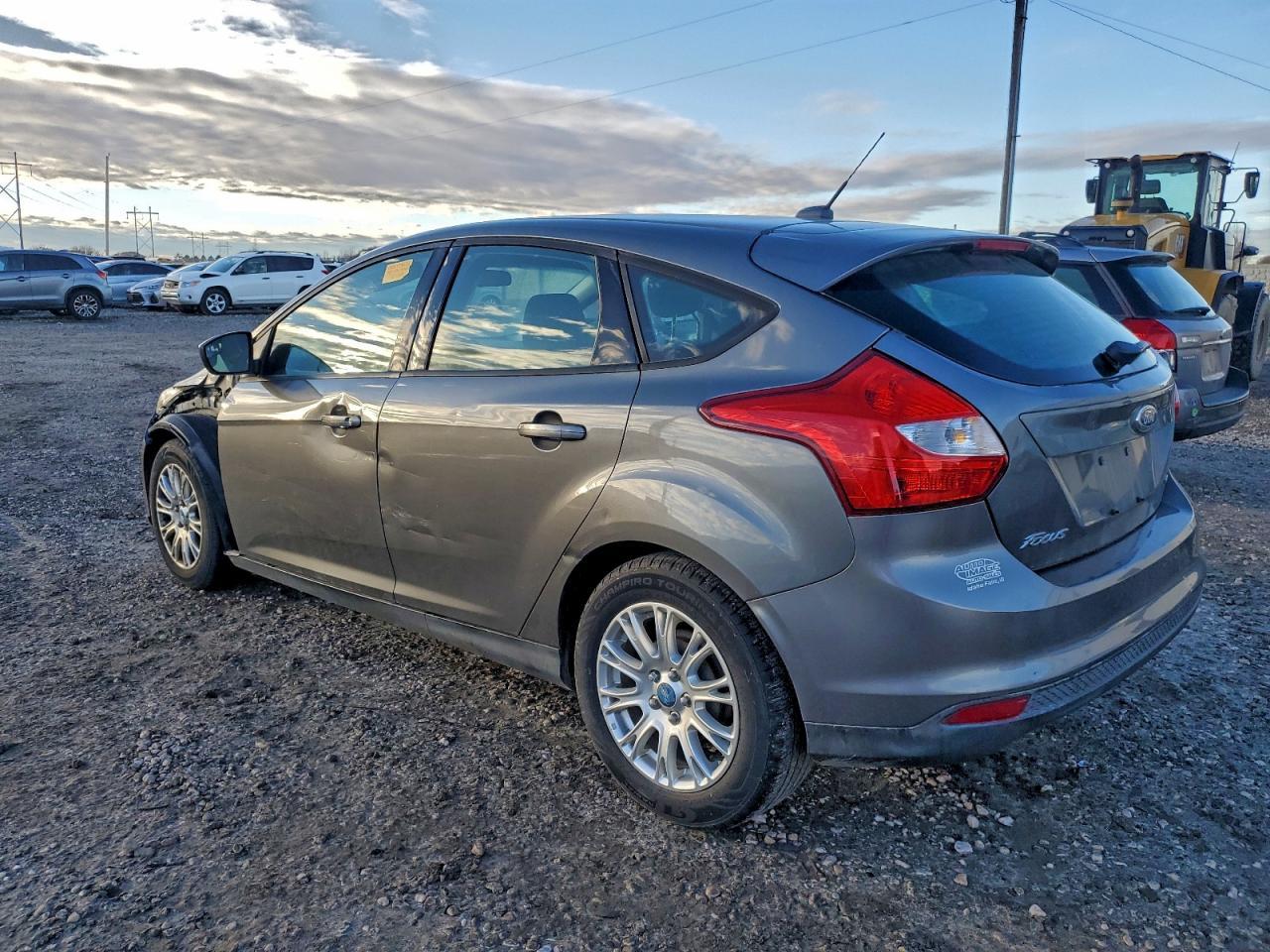 2012 Ford Focus Se - Фото 2
