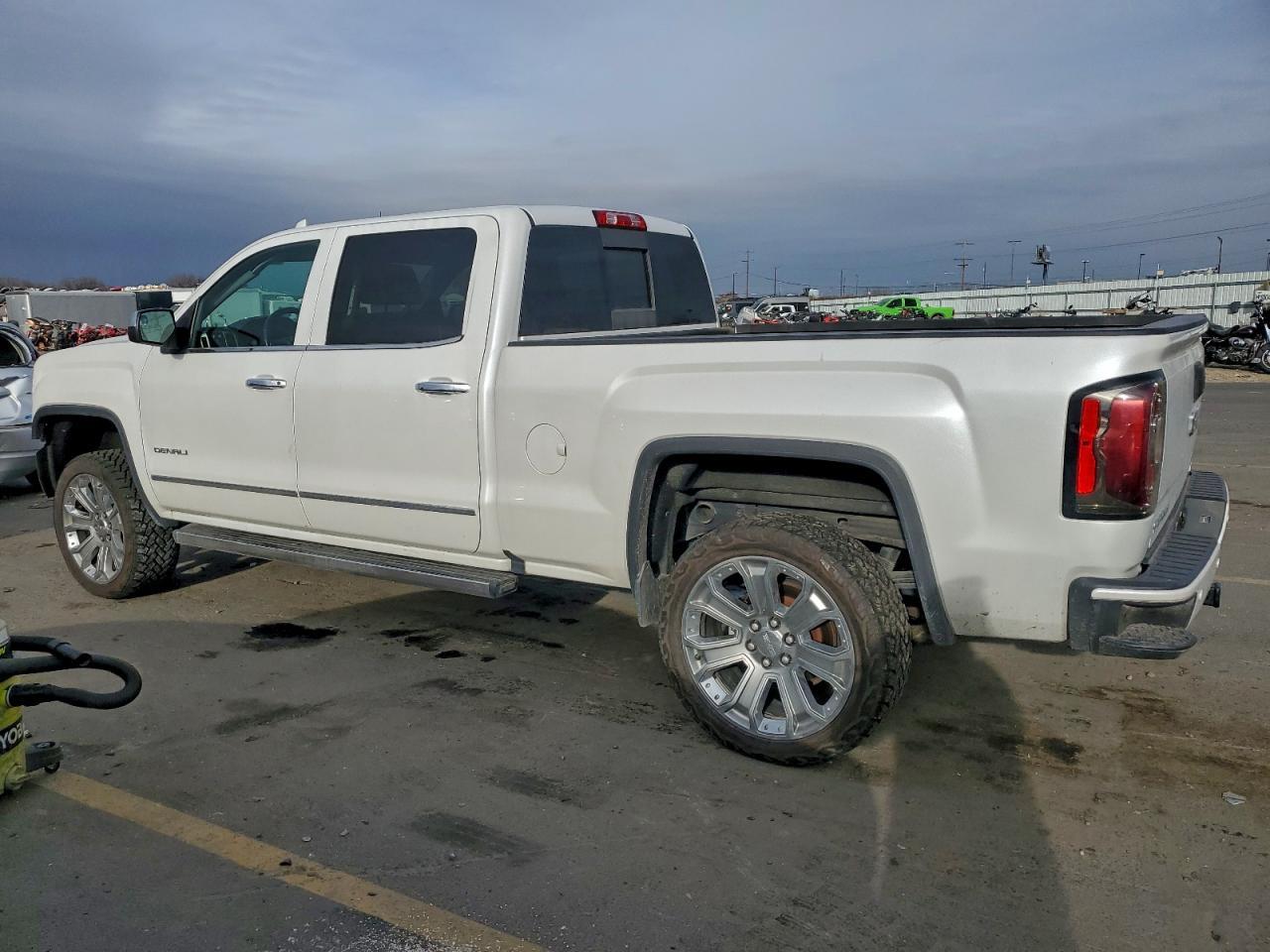 2017 GMC Sierra K1500 Denali - Фото 2