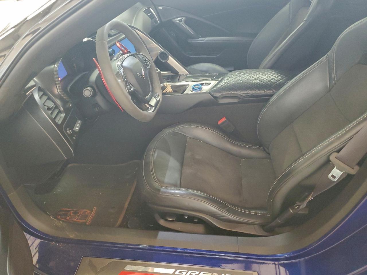 2017 Chevrolet Corvette Stingray 2Lt - Фото 7