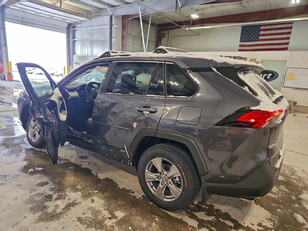 2025 Toyota Rav4 Xle - Фото 2