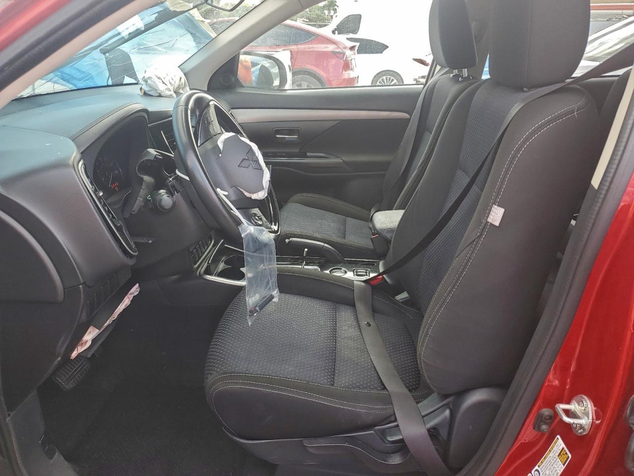 2017 Mitsubishi Outlander Se - Фото 7