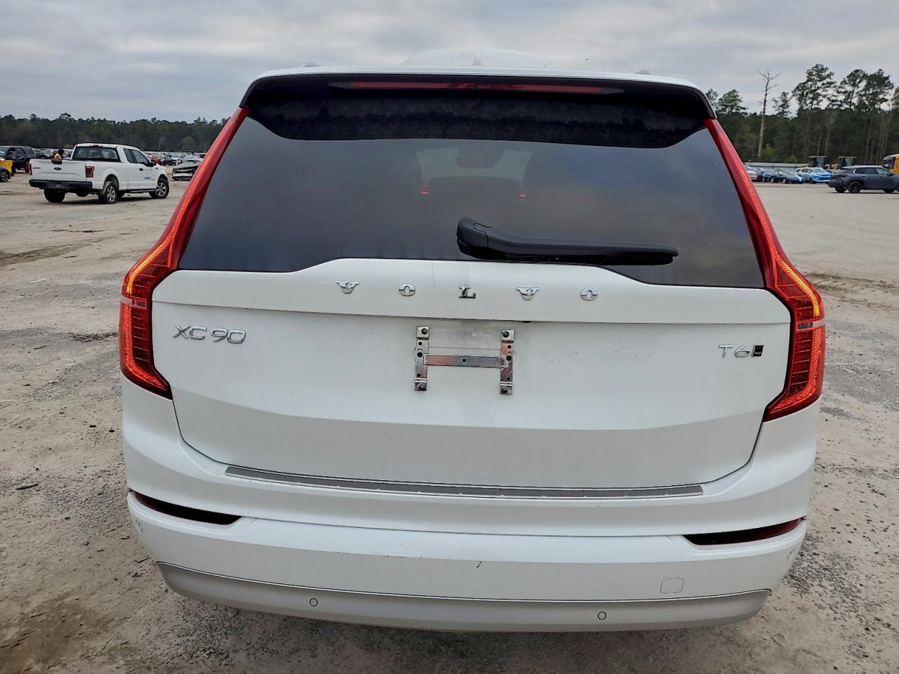 2022 Volvo Xc90 T6 Momentum - Фото 6