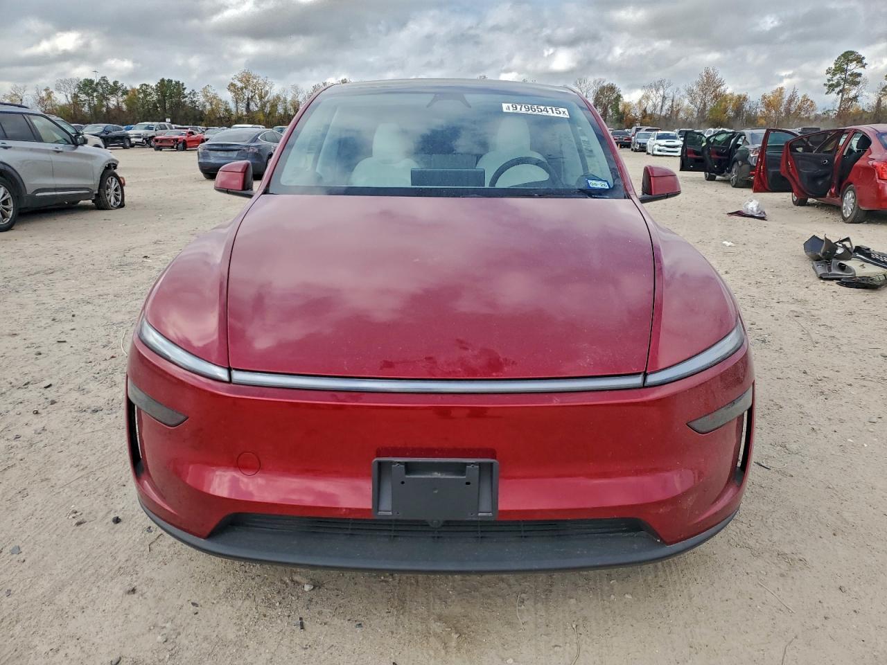 2026 Tesla Model Y - Фото 5