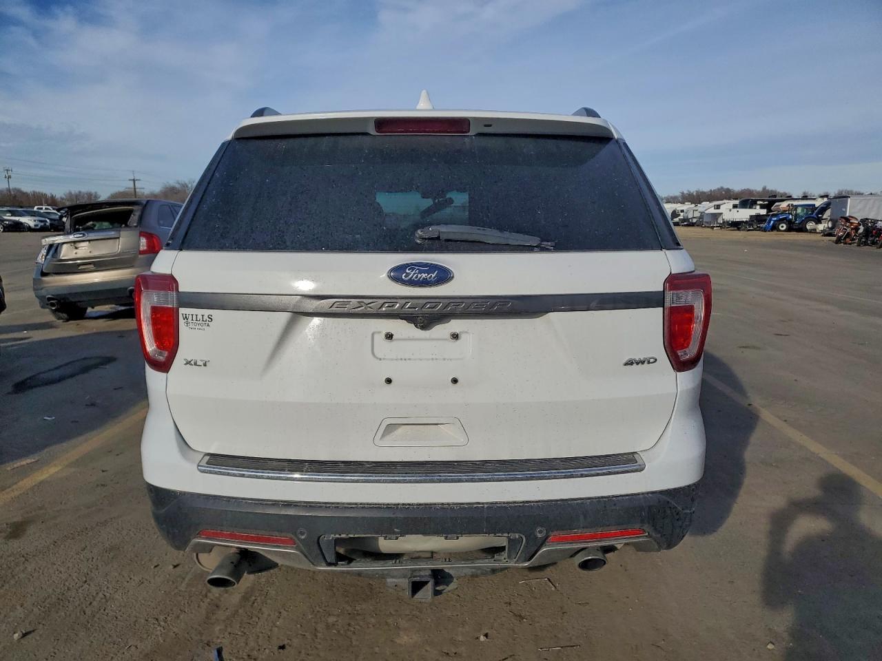 2016 Ford Explorer Xlt - Image 6