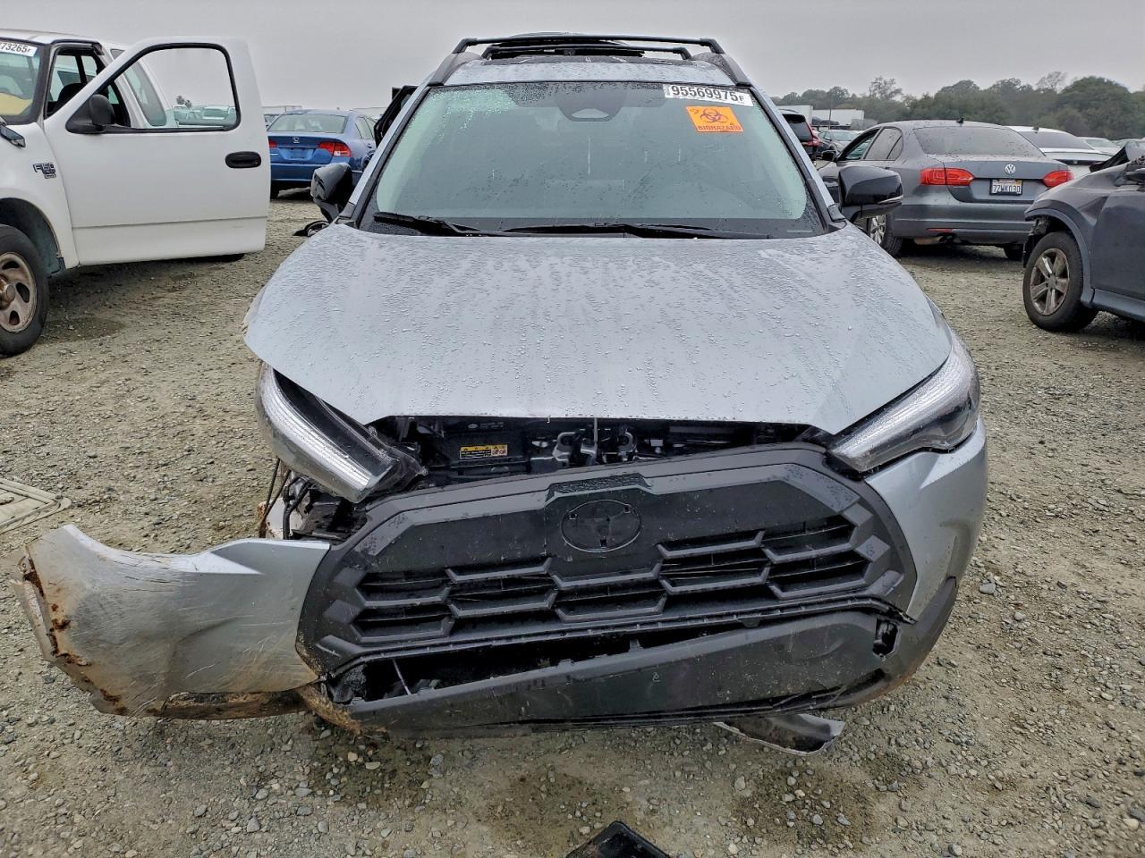 2026 Toyota Corolla Cross Xle - Image 5