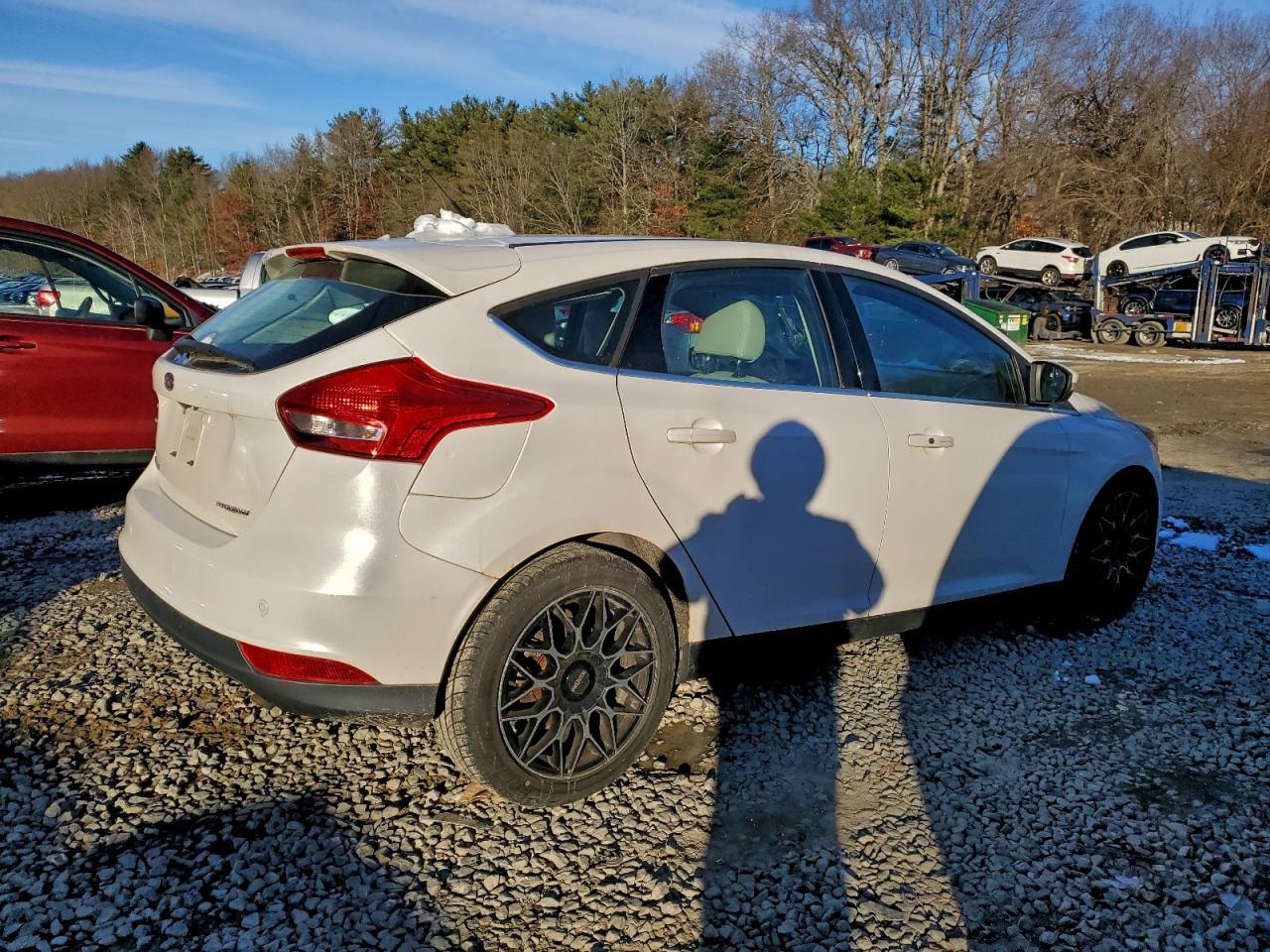 2016 Ford Focus Titanium - Image 3