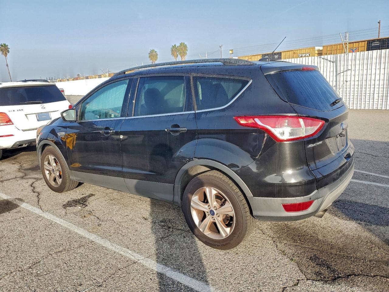 2015 Ford Escape Se - Фото 2