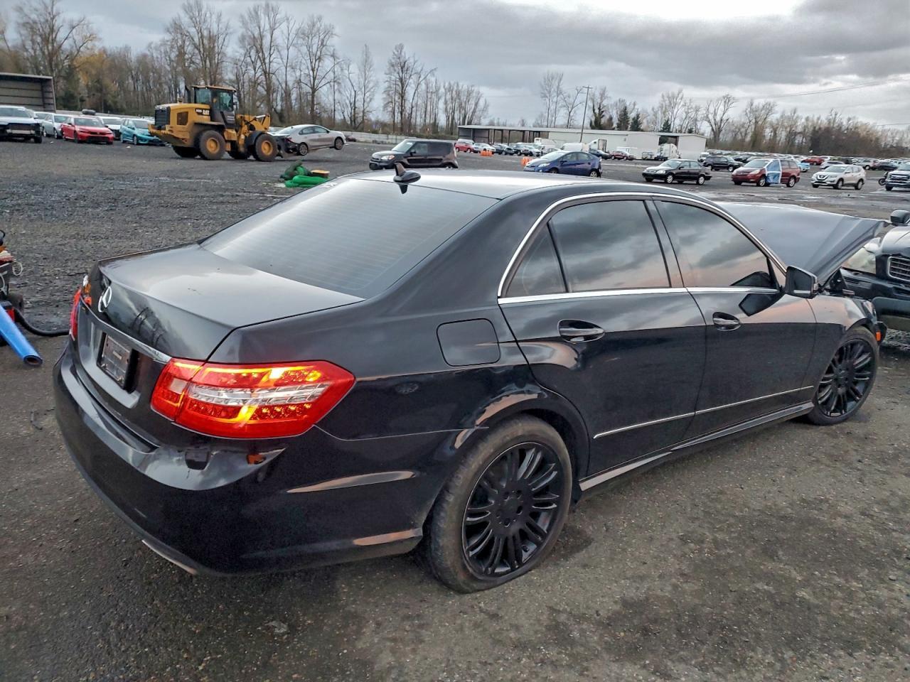 2011 Mercedes-Benz E 350 - Image 3