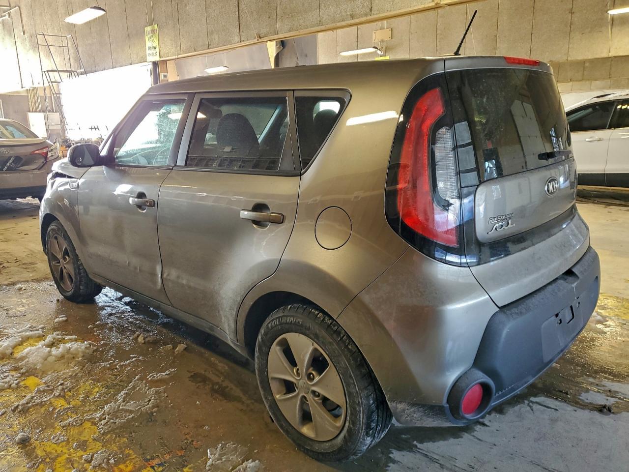 2016 Kia Soul - Image 2