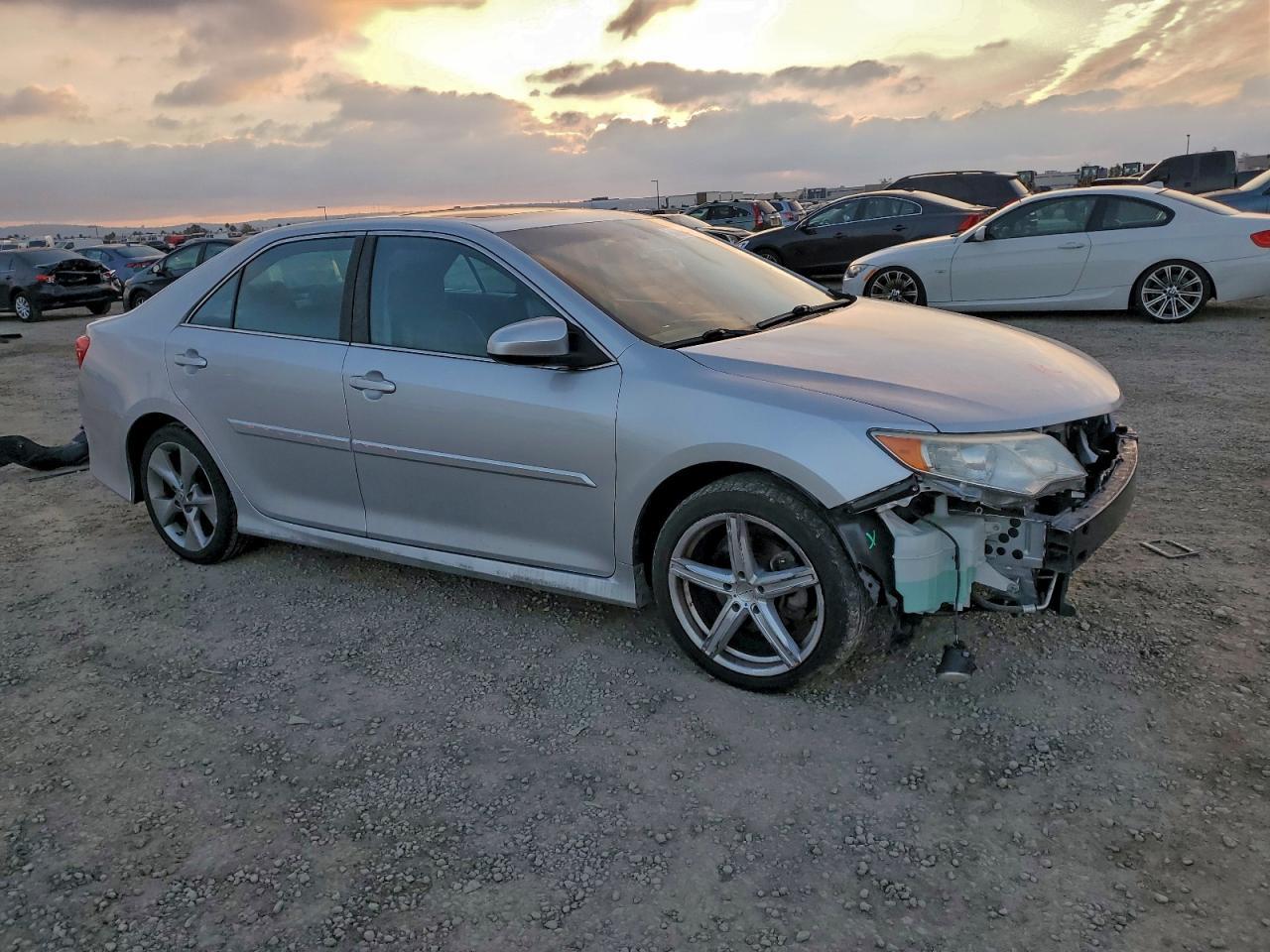 2014 Toyota Camry - Фото 4
