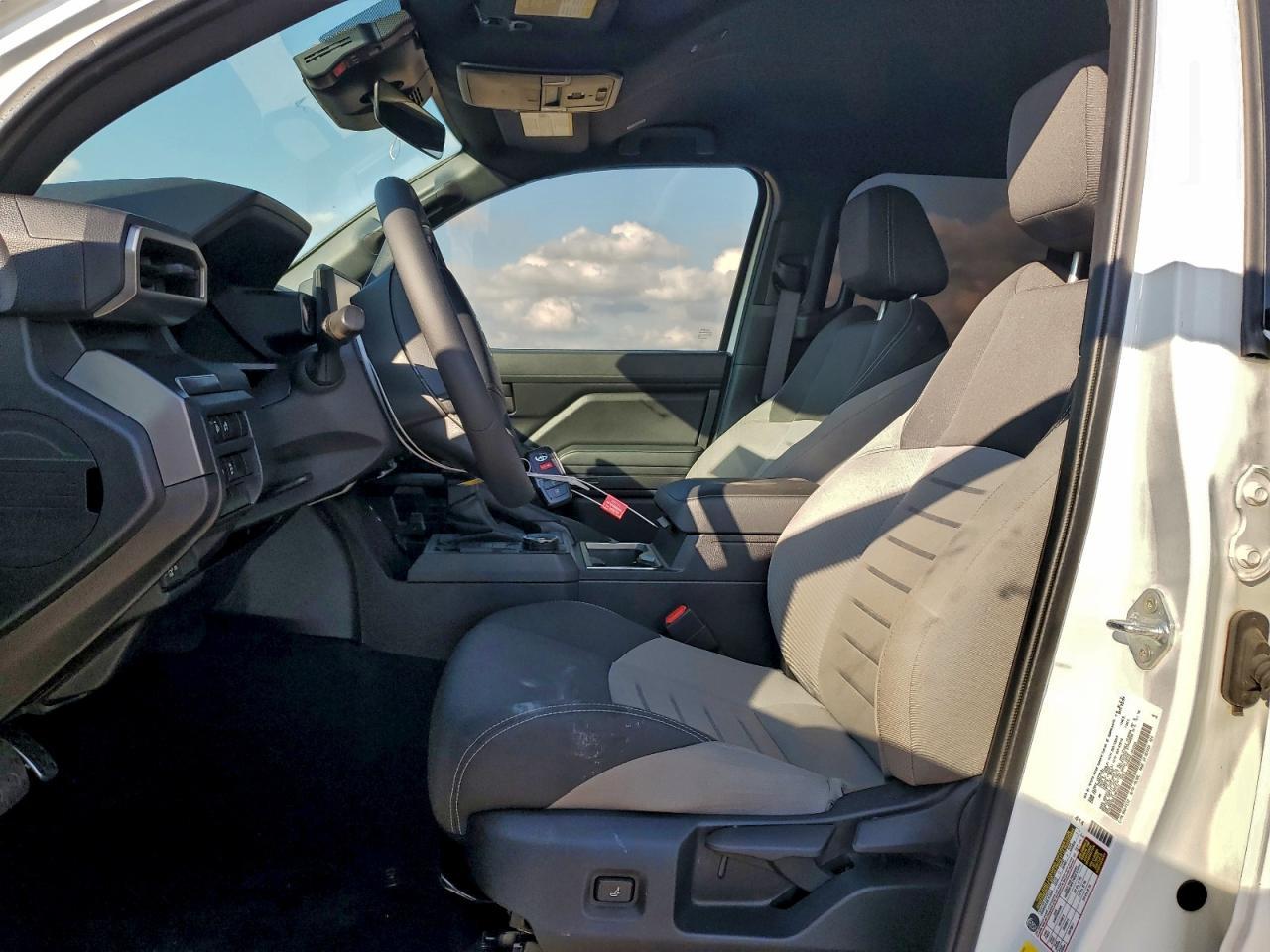 2024 Toyota Tacoma Double Cab - Image 7