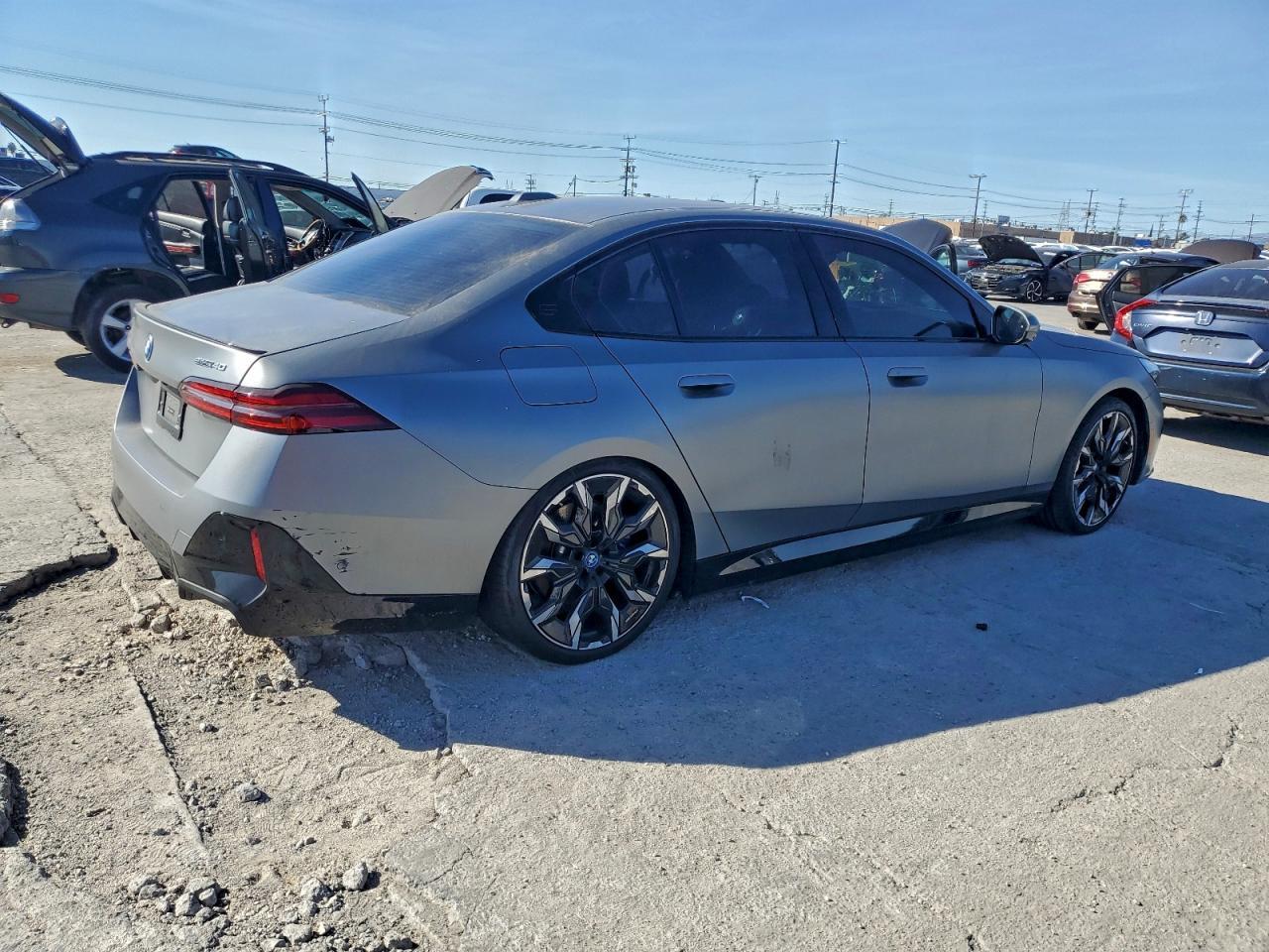 2025 BMW I5 Edrive 40 - Image 3