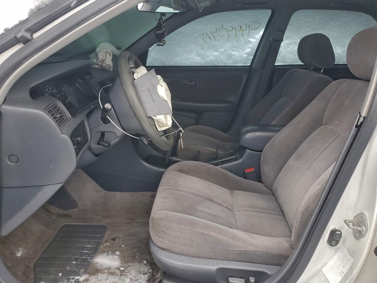 1999 Toyota Camry Le - Image 7