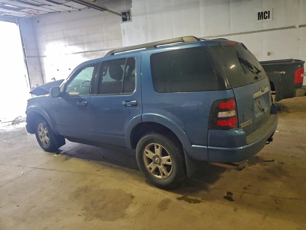 2009 Ford Explorer Xlt - Фото 2