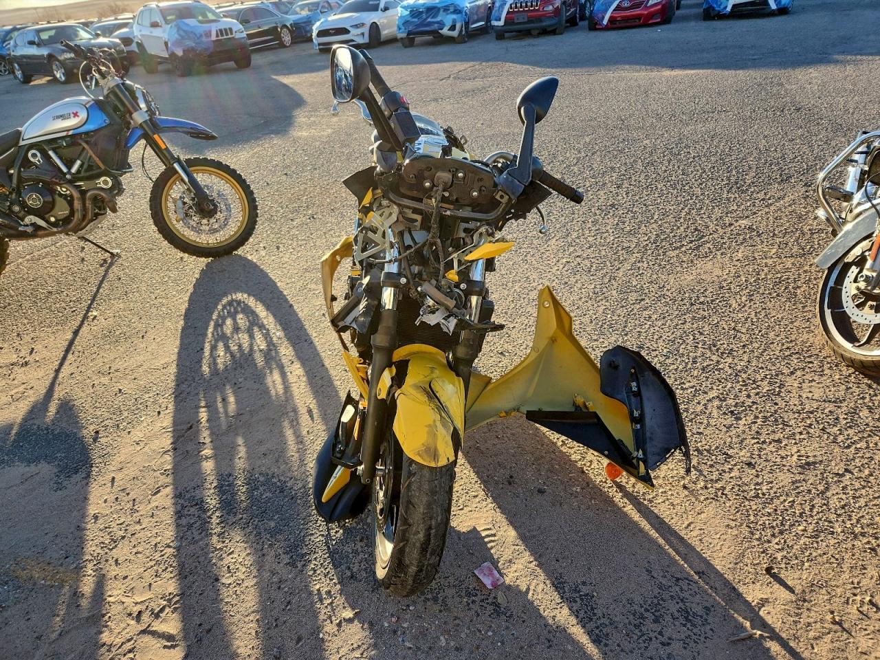 2009 Yamaha Fz6 R - Image 2