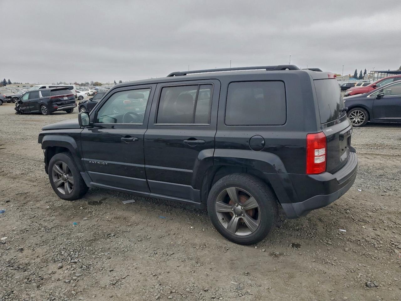 2014 Jeep Patriot Latitude - Image 2