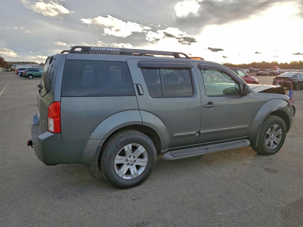 2006 Nissan Pathfinder Le - Фото 3