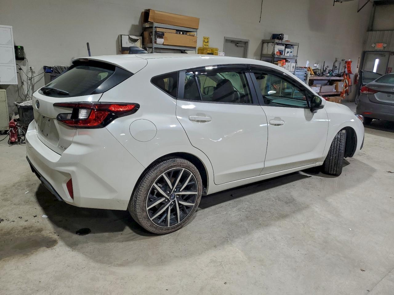 2025 Subaru Impreza Sport - Фото 3