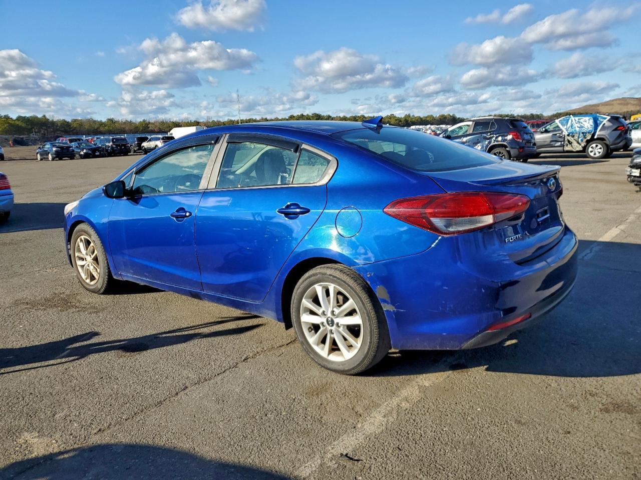 2017 Kia Forte Lx - Фото 2