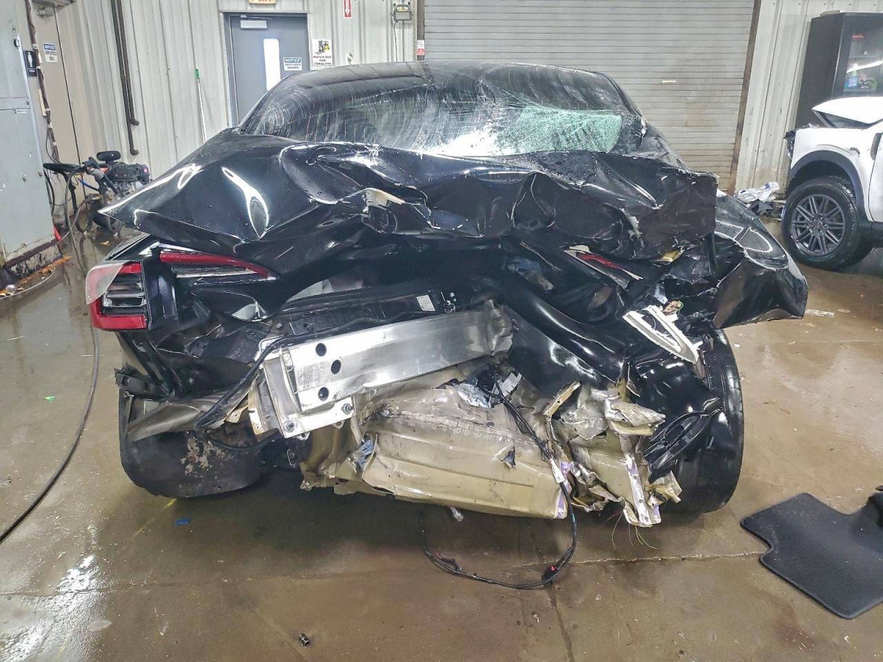 2020 Tesla Model 3 - Фото 6