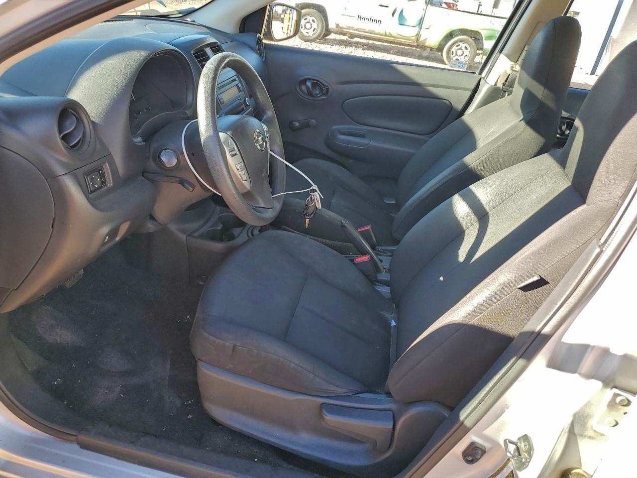 2016 Nissan Versa S - Фото 7
