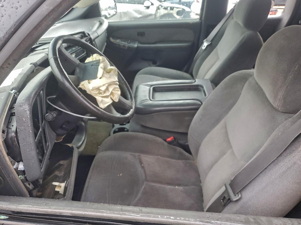 2003 Chevrolet Silverado C1500 - Image 7