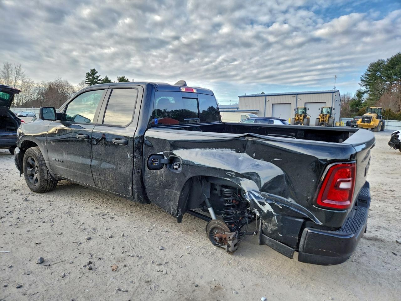 2025 Ram 1500 Tradesman - Фото 2