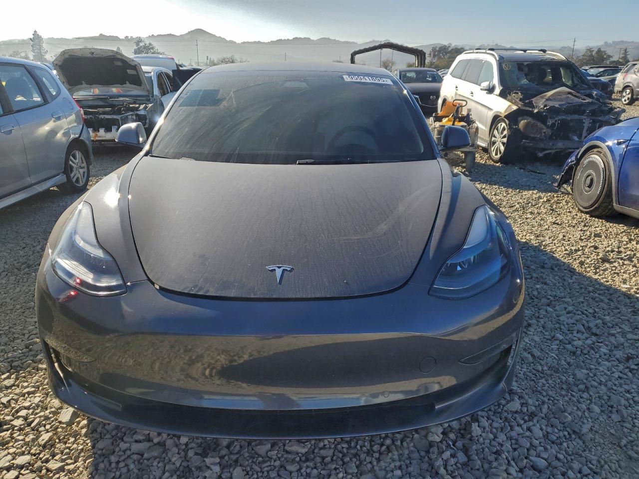 2022 Tesla Model 3 - Фото 5