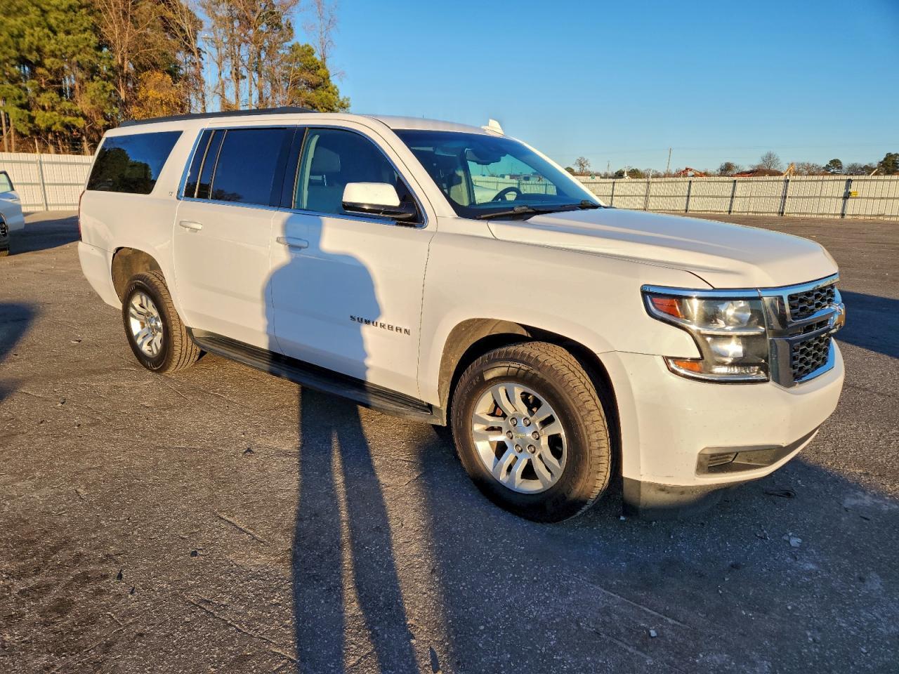 2019 Chevrolet Suburban C1500 Lt - Фото 4