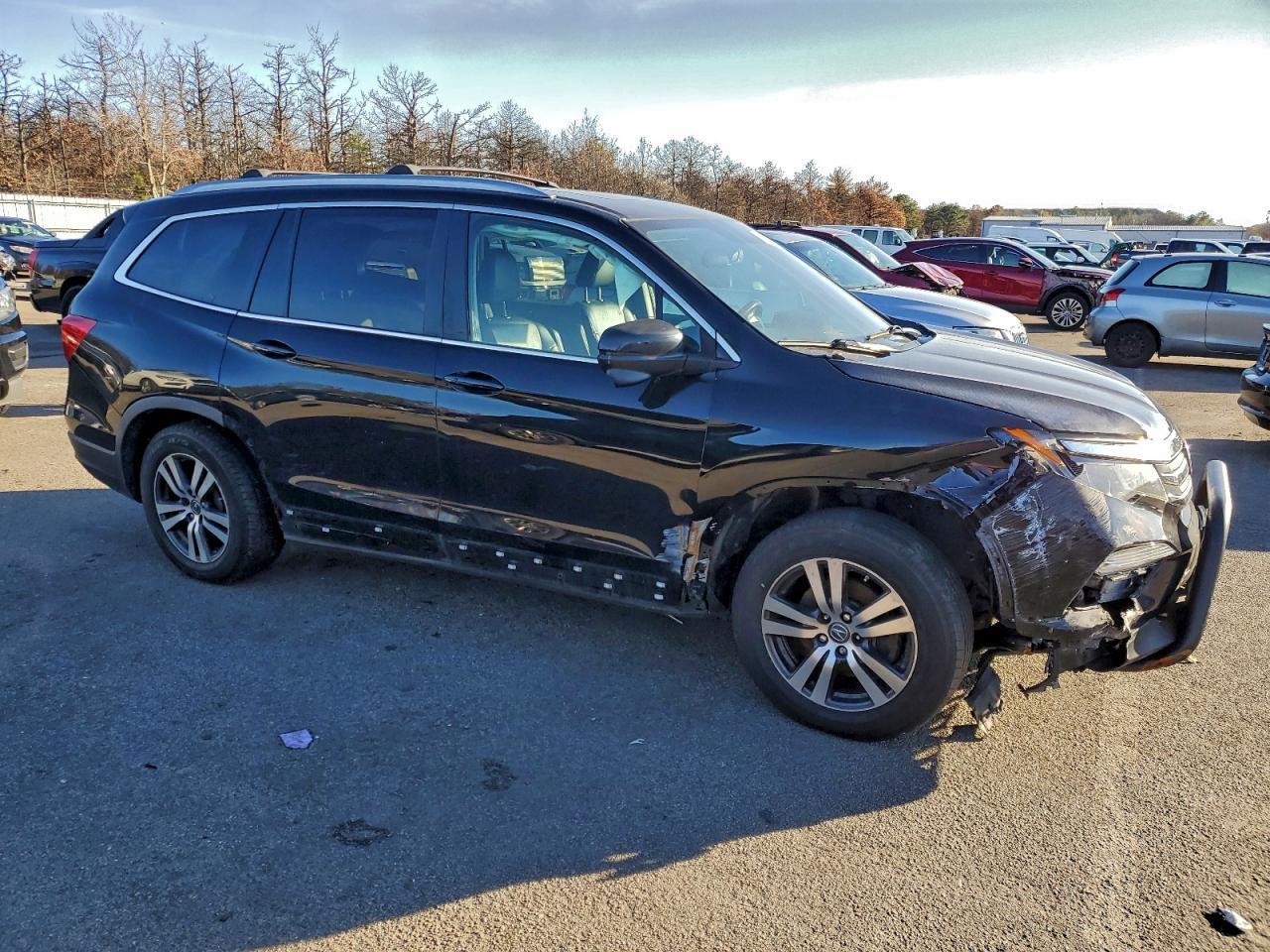 2017 Honda Pilot Exl - Image 4