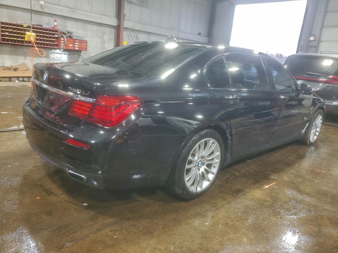 2014 BMW 750 Lxi - Image 3