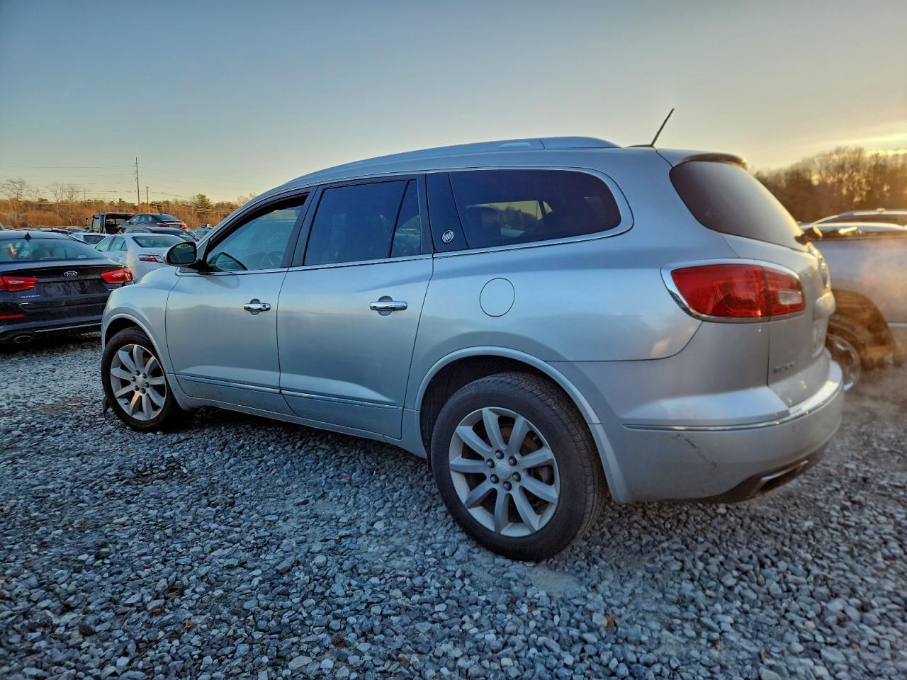 2016 Buick Enclave - Фото 2