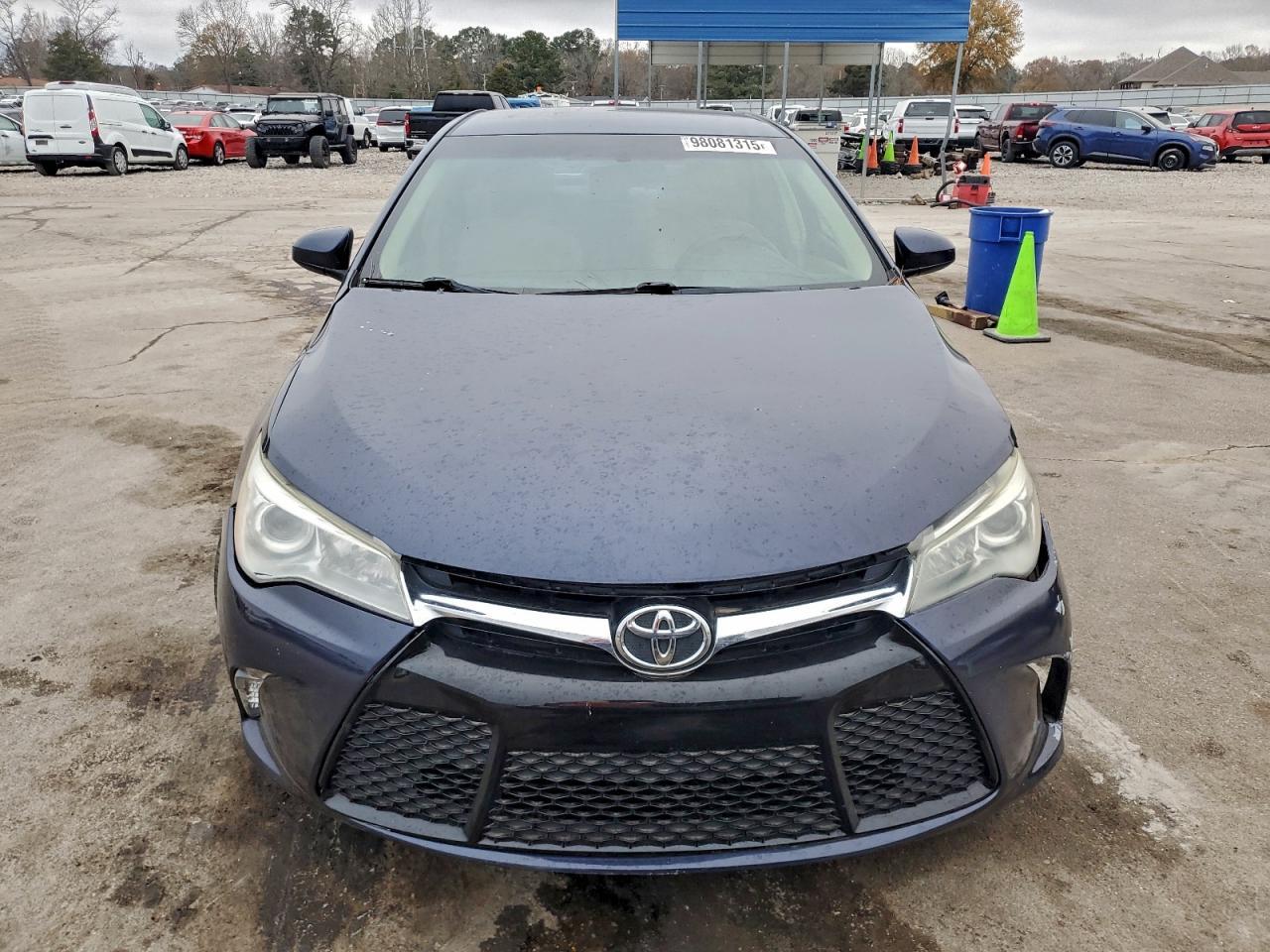 2015 Toyota Camry Le - Фото 5