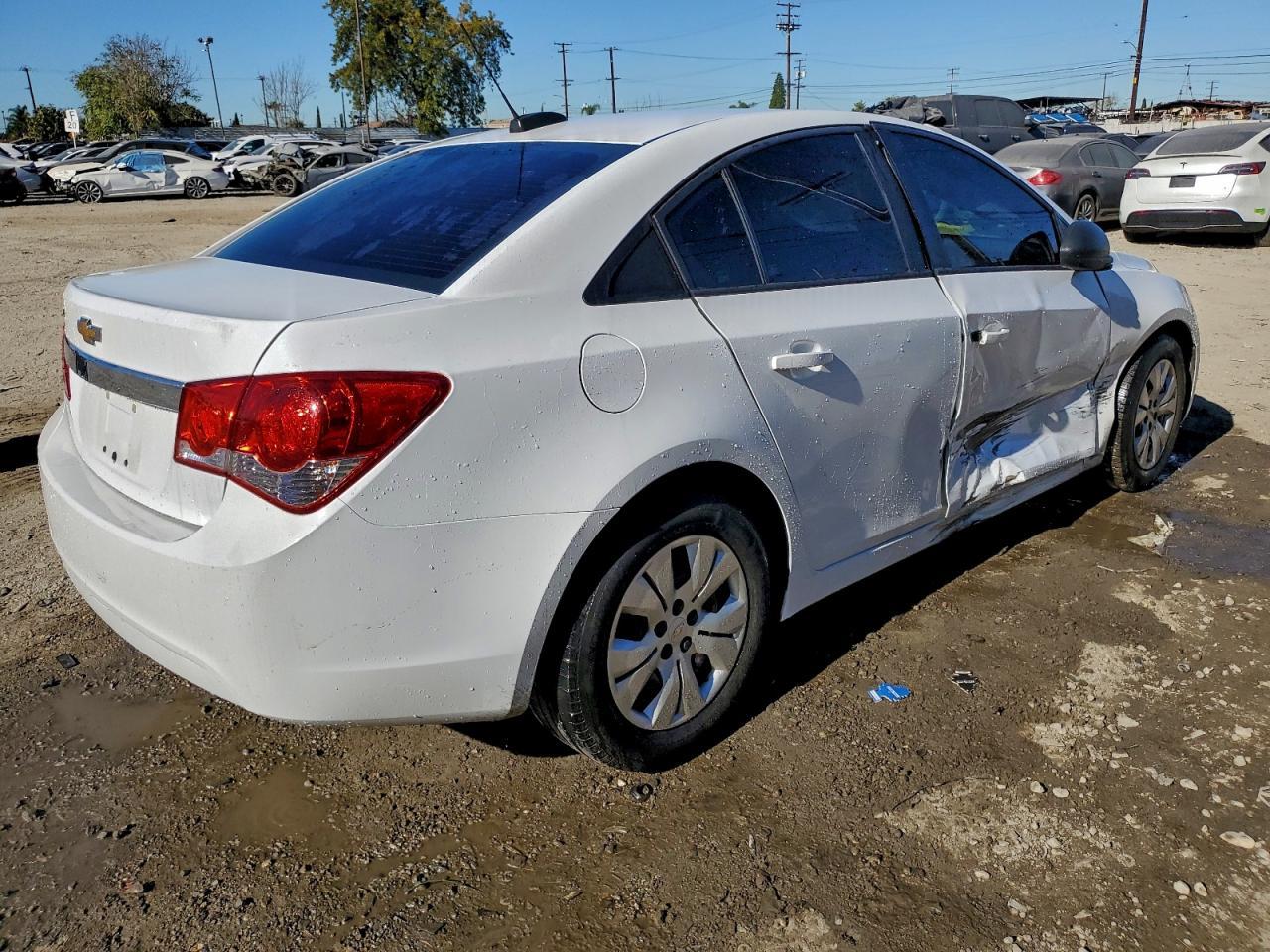 2016 Chevrolet Cruze Limited Ls - Image 3