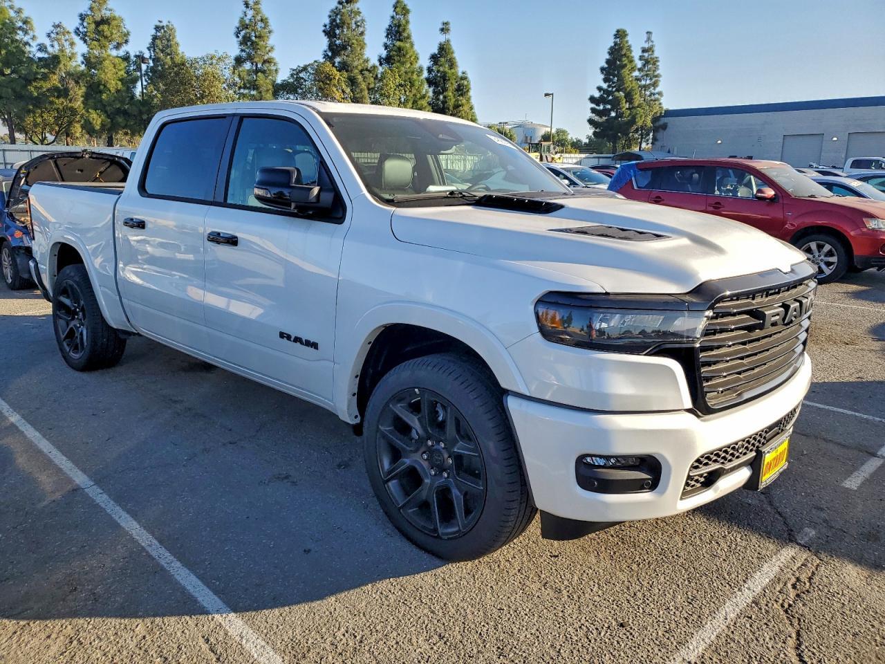 2025 Ram 1500 Laramie - Фото 4