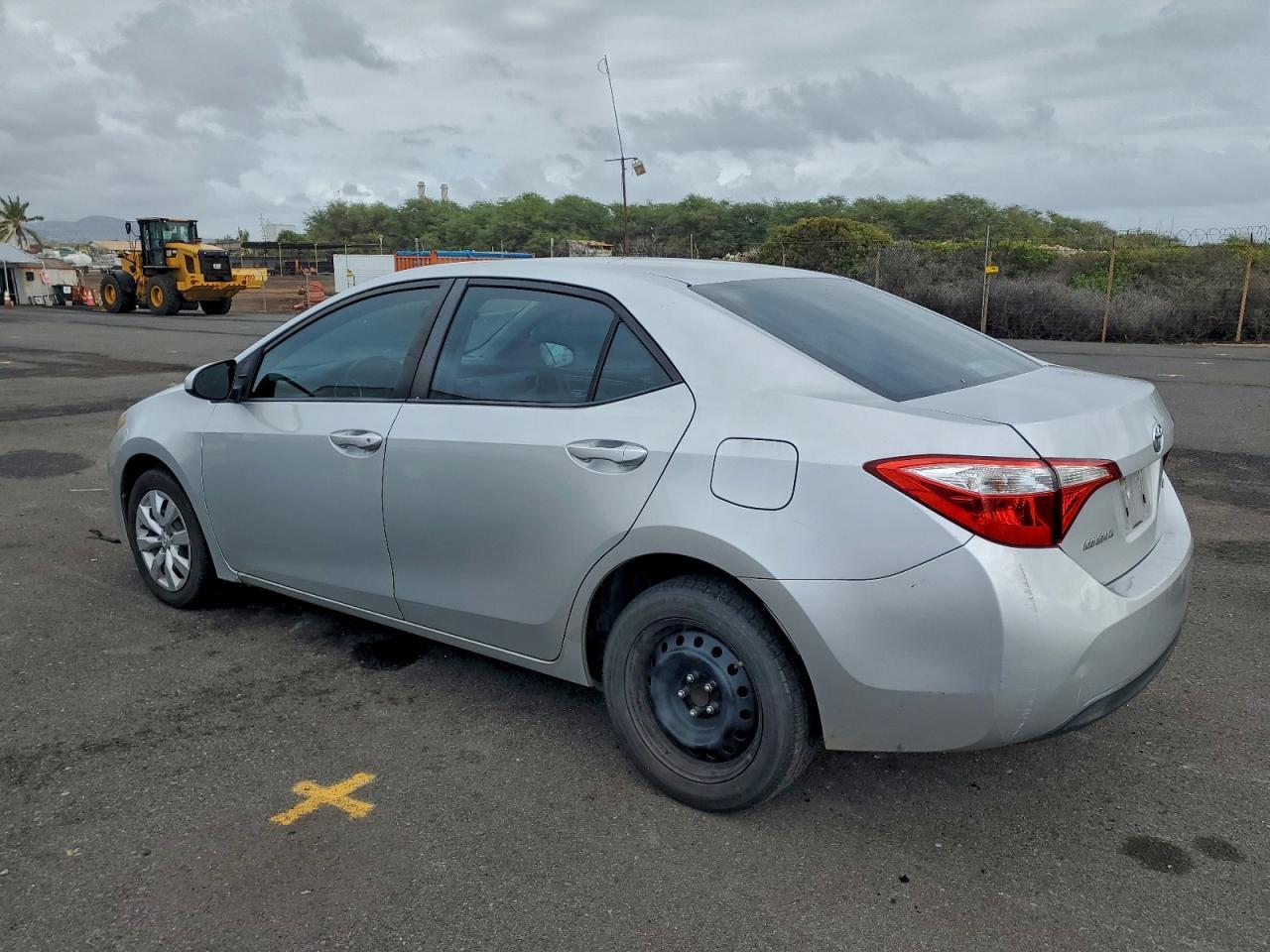 2015 Toyota Corolla L - Фото 2